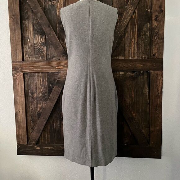 Diane Von Furstenberg Grey Wool front and back slits sleveless dress Sz-8 - Picture 6 of 15